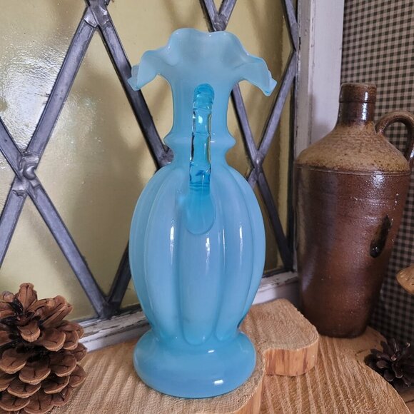 Vintage Fenton Blue Blown Glass Melon Flower Vase with Ruffled Edge - Picture 2 of 13